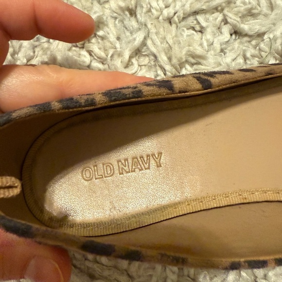 2/$15 Old Navy - Black & Brown Leopard Print Flats - Picture 8 of 9